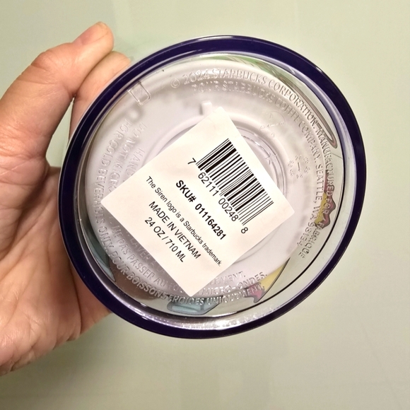 NWT Starbucks 2025 LATAM Acrylic Venti Tumbler w/ Silicon Straw Topper - Picture 8 of 8